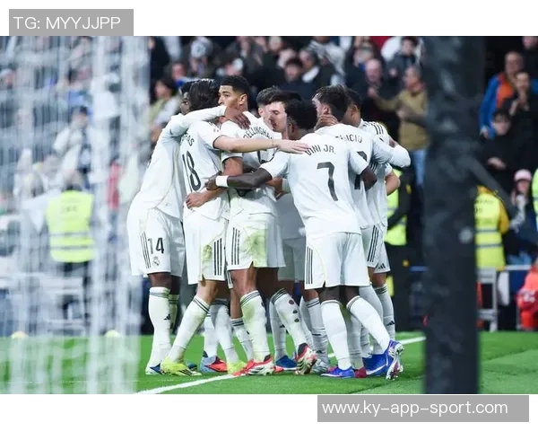 姆巴佩头球破门助皇马领先本菲卡阿森西奥精准传中展现团队默契 姆巴佩头球破门助皇马领先本菲卡阿森西奥精准传中展现团队默契