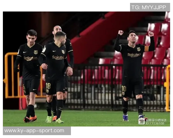 费尔明回乡参加巴萨球迷协会成立活动与球迷亲密互动签名留念